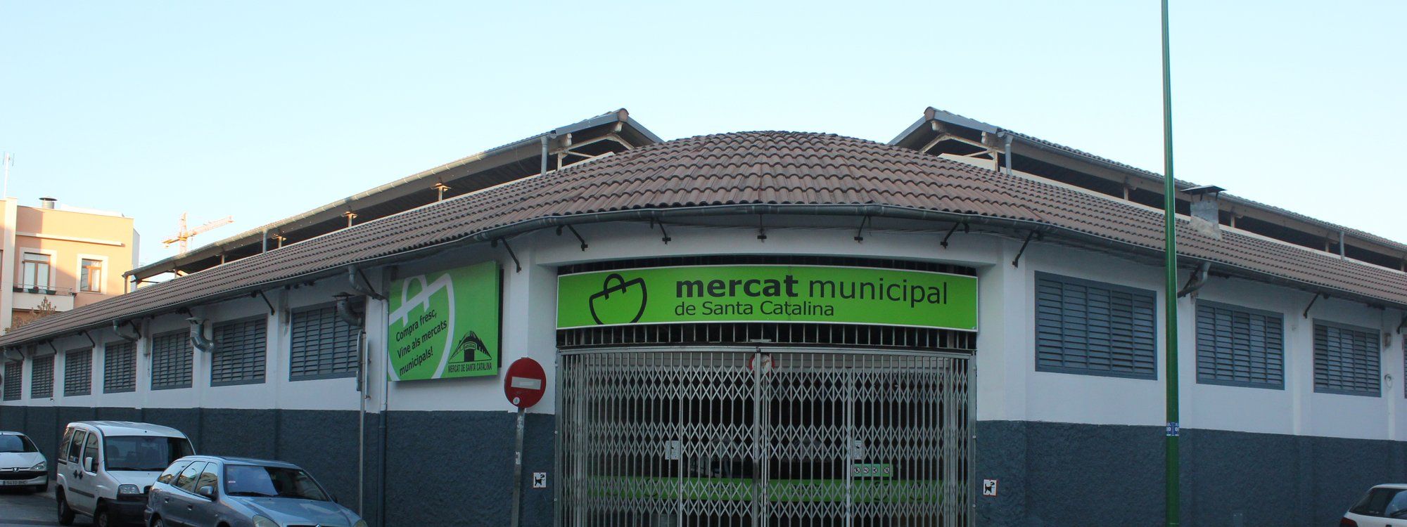The Mercat de Santa Catalina municipal market building, the neighborhood's social hub