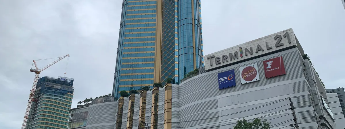 Terminal 21 Asok, Sukhumvit's airport-themed shopping mall with floors decorated after world cities